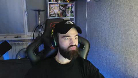 Snapshot of _serious_man chatting on 16, 11, 2025 Ask me online show from 16, 11, 2025