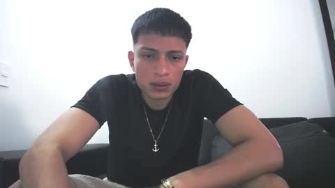 Juan Pablo-independent model online show from 27, 2, 2025