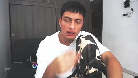 Juan Pablo-independent model online show from 10, 3, 2026