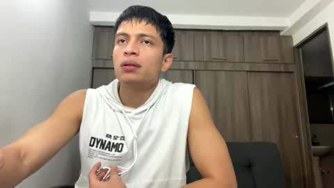 Juan Pablo-independent model online show from 18, 3, 2026