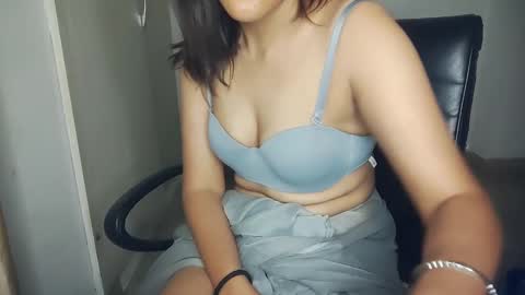 Snapshot of _shalini_0 chatting on 29, 9, 2025 _shalini_0 online show from 29, 9, 2025