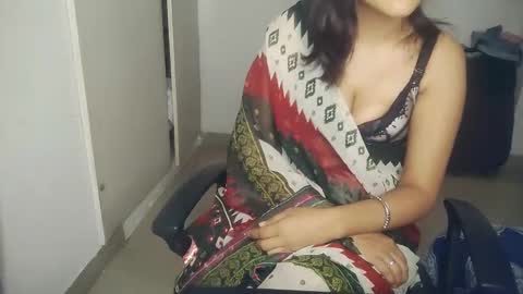 Snapshot of _shalini_0 chatting on 8, 10, 2025 _shalini_0 online show from 8, 10, 2025