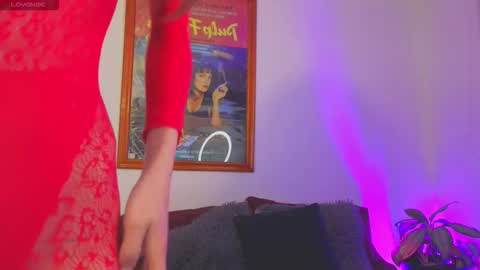 _silvia_vega_ online show from 9, 4, 2026