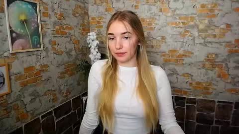 Snapshot of _snow_queen__ chatting on 6, 1, 2025 Rachel online show from 6, 1, 2025