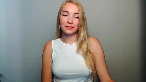 Snapshot of _snow_queen__ chatting on 10, 10, 2025 Rachel online show from 10, 10, 2025