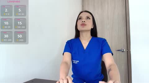 Snapshot of _sofiadeluxe_ chatting on 29, 9, 2025 SOFIA DELUXE online show from 29, 9, 2025
