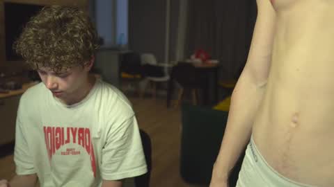 Snapshot of _sopranos_ chatting on 12, 2, 2025 OLIVERpvt is open online show from 12, 2, 2025