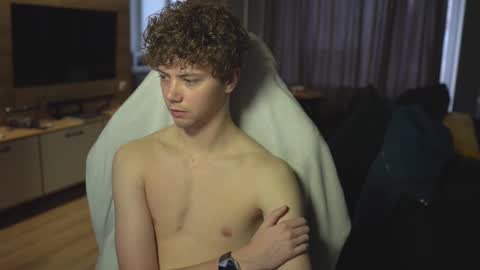 Snapshot of _sopranos_ chatting on 20, 2, 2025 OLIVERpvt is open online show from 20, 2, 2025