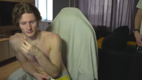 Snapshot of _sopranos_ chatting on 24, 2, 2025 OLIVERpvt is open online show from 24, 2, 2025