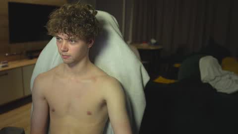 Snapshot of _sopranos_ chatting on 1, 3, 2025 OLIVERpvt is open online show from 1, 3, 2025