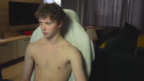 Snapshot of _sopranos_ chatting on 5, 3, 2025 OLIVERpvt is open online show from 5, 3, 2025