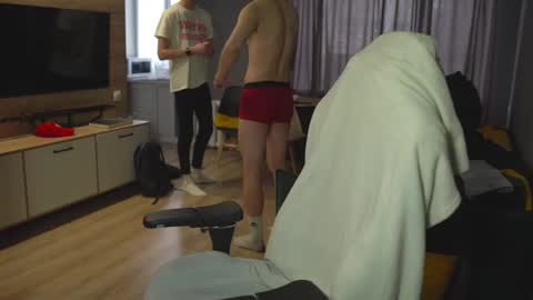 Snapshot of _sopranos_ chatting on 10, 3, 2025 OLIVERpvt is open online show from 10, 3, 2025