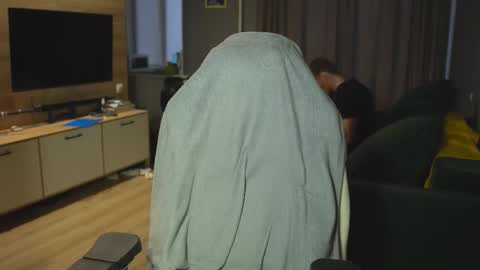 Snapshot of _sopranos_ chatting on 6, 11, 2025 OLIVERpvt is open online show from 6, 11, 2025