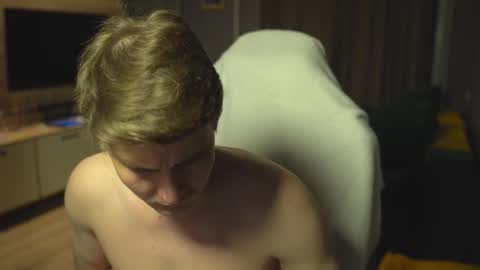 Snapshot of _sopranos_ chatting on 16, 11, 2025 OLIVERpvt is open online show from 16, 11, 2025