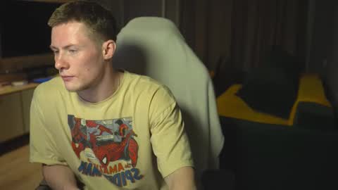 Snapshot of _sopranos_ chatting on 23, 11, 2025 OLIVERpvt is open online show from 23, 11, 2025