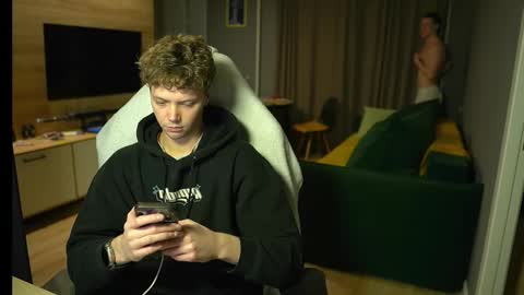 Snapshot of _sopranos_ chatting on 25, 11, 2025 OLIVERpvt is open online show from 25, 11, 2025