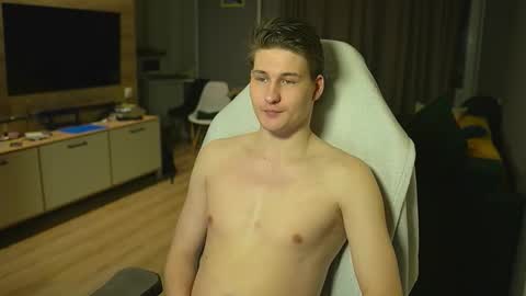 Snapshot of _sopranos_ chatting on 1, 12, 2025 OLIVERpvt is open online show from 1, 12, 2025