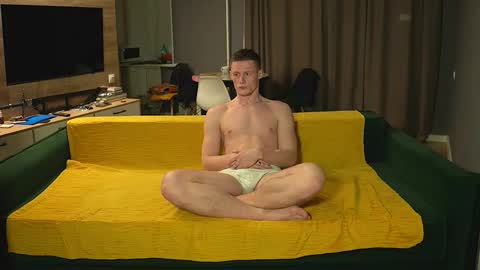 OLIVERpvt is open online show from 15, 12, 2025