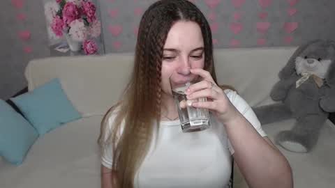 Lana online show from 22, 2, 2025