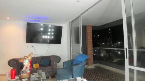 Maria Fernanda online show from 3, 2, 2025