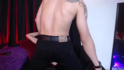 Snapshot of _tattoo_couple chatting on 25, 1, 2025 online show from 25, 1, 2025