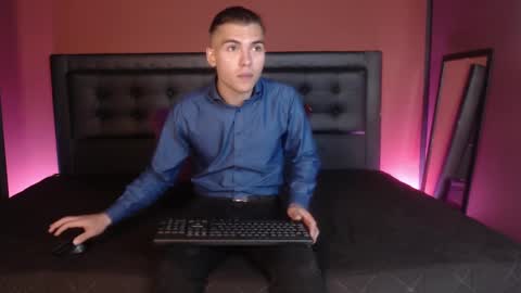 Snapshot of _tattoo_couple chatting on 17, 2, 2025 online show from 17, 2, 2025