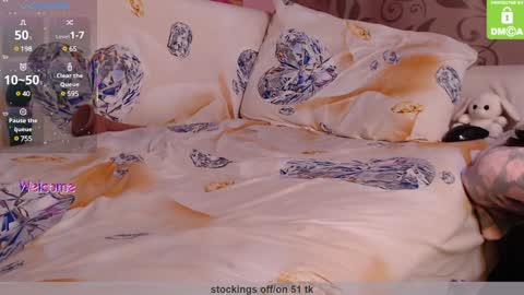 Mia online show from 3, 2, 2025