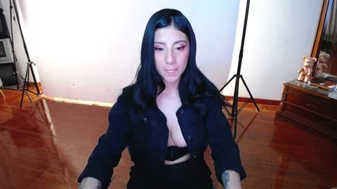 Snapshot of _the_dark_side_of_the_moon_ chatting on 16, 1, 2025 _the_dark_side_of_the_moon_ online show from 16, 1, 2025