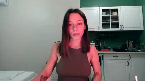 Mia online show from 5, 4, 2026