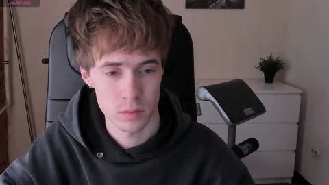 _tokyo_ghoul online show from 2, 2, 2025