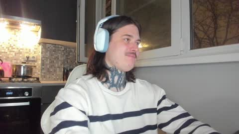 Snapshot of _torfin_ chatting on 7, 1, 2025 _torfin_ online show from 7, 1, 2025