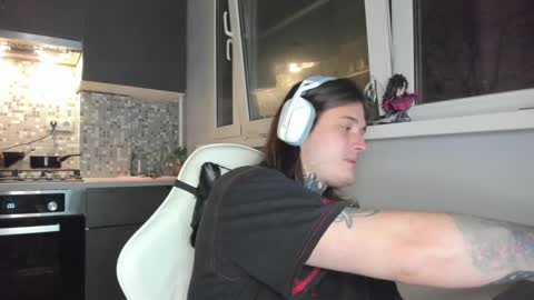 Snapshot of _torfin_ chatting on 6, 3, 2025 _torfin_ online show from 6, 3, 2025