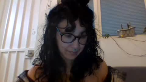 Snapshot of _tutti_frutti_ chatting on 3, 1, 2025 _tutti_frutti_ online show from 3, 1, 2025