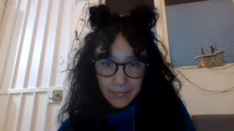 Snapshot of _tutti_frutti_ chatting on 5, 1, 2025 _tutti_frutti_ online show from 5, 1, 2025