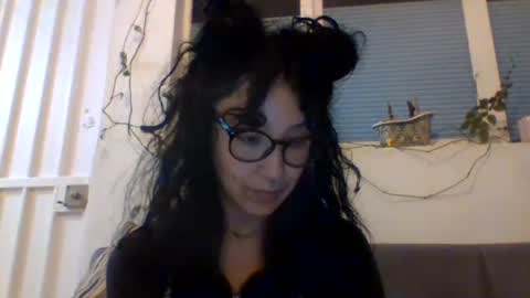 Snapshot of _tutti_frutti_ chatting on 6, 1, 2025 _tutti_frutti_ online show from 6, 1, 2025