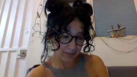 Snapshot of _tutti_frutti_ chatting on 17, 1, 2025 _tutti_frutti_ online show from 17, 1, 2025