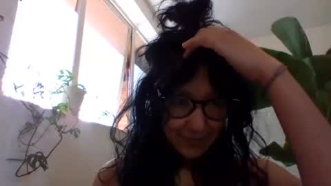 Snapshot of _tutti_frutti_ chatting on 27, 1, 2025 _tutti_frutti_ online show from 27, 1, 2025