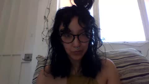 Snapshot of _tutti_frutti_ chatting on 2, 2, 2025 _tutti_frutti_ online show from 2, 2, 2025
