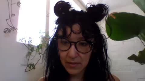 Snapshot of _tutti_frutti_ chatting on 4, 2, 2025 _tutti_frutti_ online show from 4, 2, 2025
