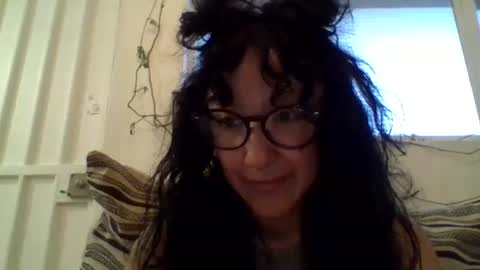 Snapshot of _tutti_frutti_ chatting on 8, 3, 2025 _tutti_frutti_ online show from 8, 3, 2025