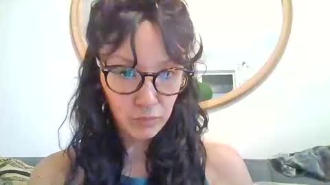 Snapshot of _tutti_frutti_ chatting on 25, 9, 2025 _tutti_frutti_ online show from 25, 9, 2025