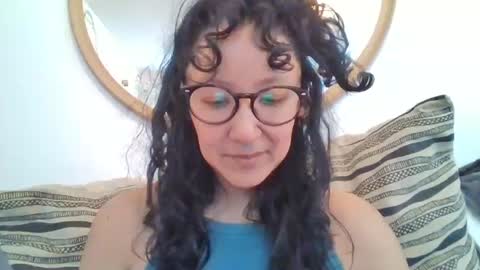 Snapshot of _tutti_frutti_ chatting on 2, 10, 2025 _tutti_frutti_ online show from 2, 10, 2025