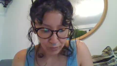 Snapshot of _tutti_frutti_ chatting on 12, 10, 2025 _tutti_frutti_ online show from 12, 10, 2025