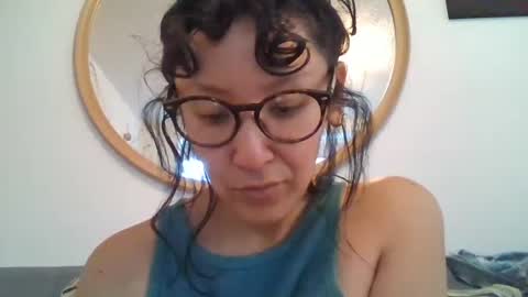 Snapshot of _tutti_frutti_ chatting on 14, 10, 2025 _tutti_frutti_ online show from 14, 10, 2025