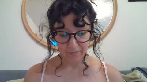 Snapshot of _tutti_frutti_ chatting on 17, 10, 2025 _tutti_frutti_ online show from 17, 10, 2025