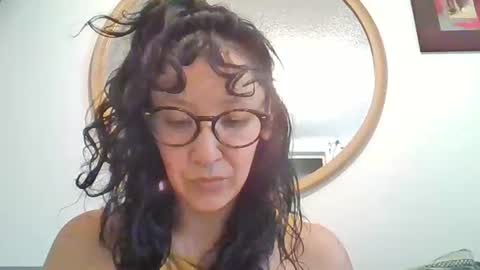 Snapshot of _tutti_frutti_ chatting on 19, 10, 2025 _tutti_frutti_ online show from 19, 10, 2025