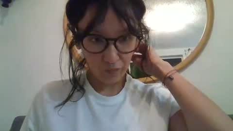 Snapshot of _tutti_frutti_ chatting on 27, 10, 2025 _tutti_frutti_ online show from 27, 10, 2025