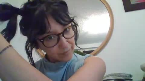 Snapshot of _tutti_frutti_ chatting on 16, 11, 2025 _tutti_frutti_ online show from 16, 11, 2025