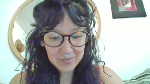 Snapshot of _tutti_frutti_ chatting on 18, 11, 2025 _tutti_frutti_ online show from 18, 11, 2025