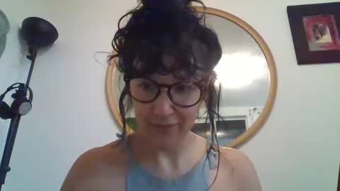 Snapshot of _tutti_frutti_ chatting on 2, 12, 2025 _tutti_frutti_ online show from 2, 12, 2025